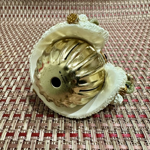 Hallmark Christmas ornament - Picture 6 of 11